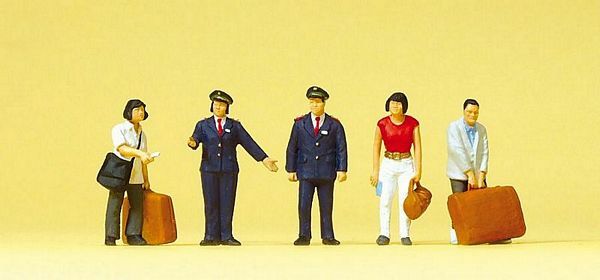 Preiser 10570 HO Scale Railroad Personnel -- Chinese Personnel & Passengers (5)