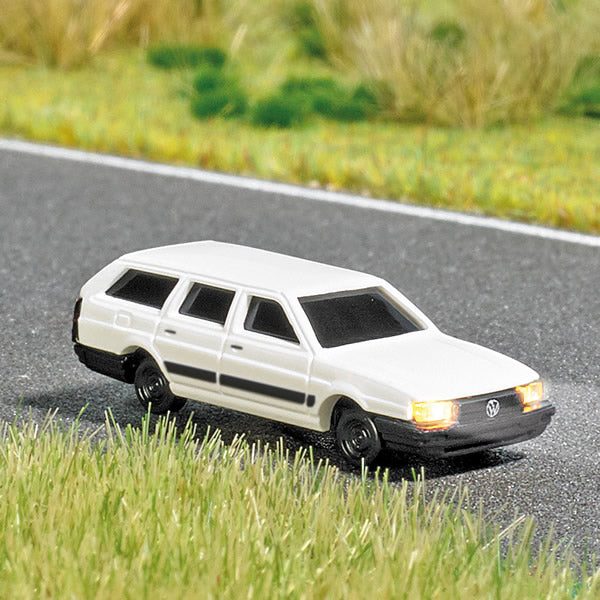 Busch 5691 N Scale Volkswagen Passat Station Wagon Working Lights Various Colors