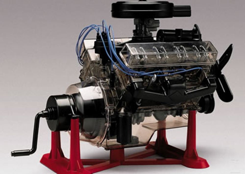 Revell 8883 1/4 Visible V8 Engine w/Working Hand Crank