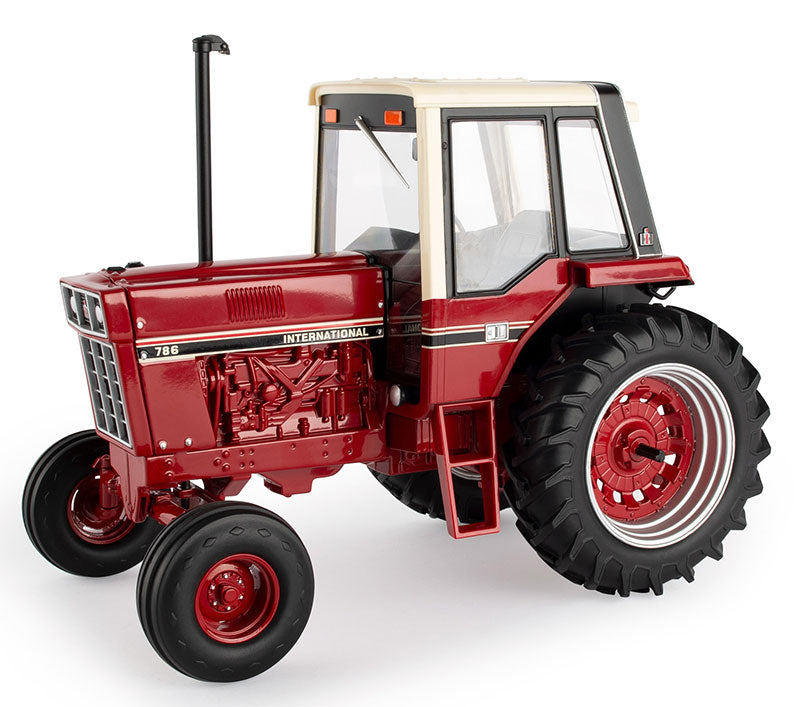 Ertl 44220 1/16 Scale International Harvester 786 Tractor