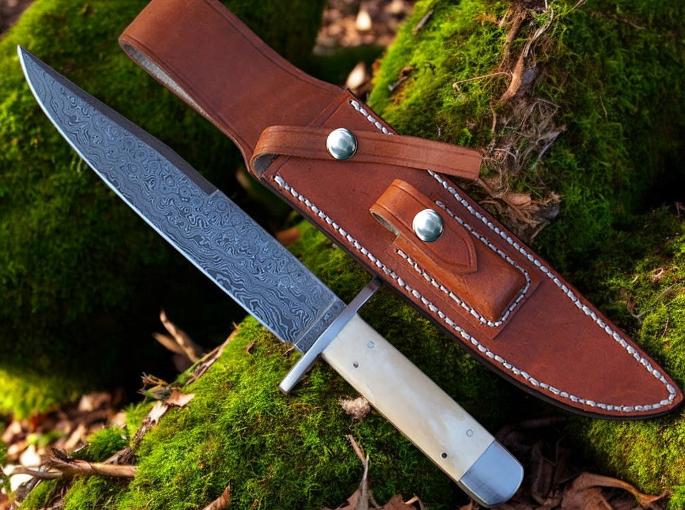 The Adventurer’s Bowie Knife: Masterpiece of Strength and Precision