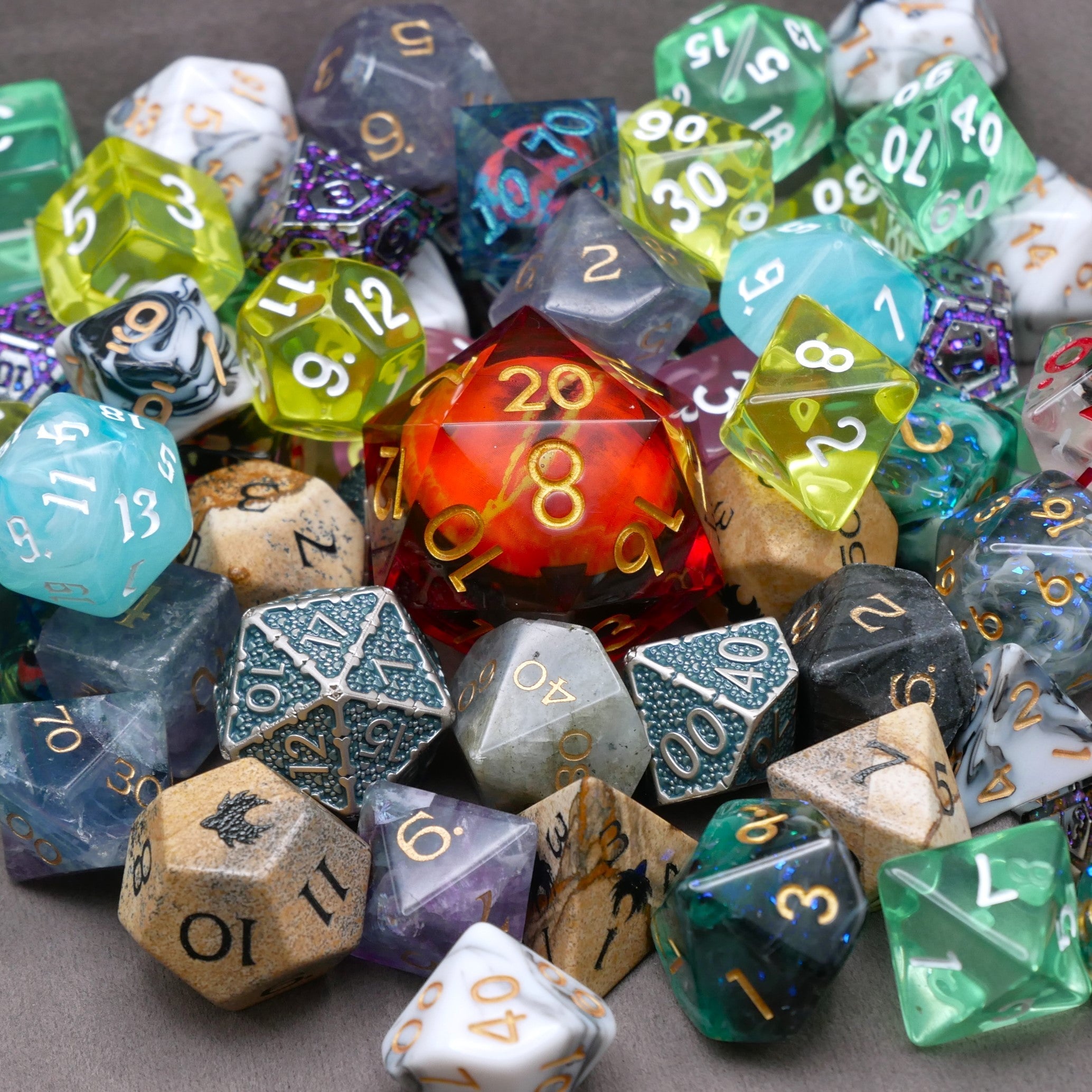 Mystery Hoard - 10 Dice Set Bundle + 1 RPG Accessory