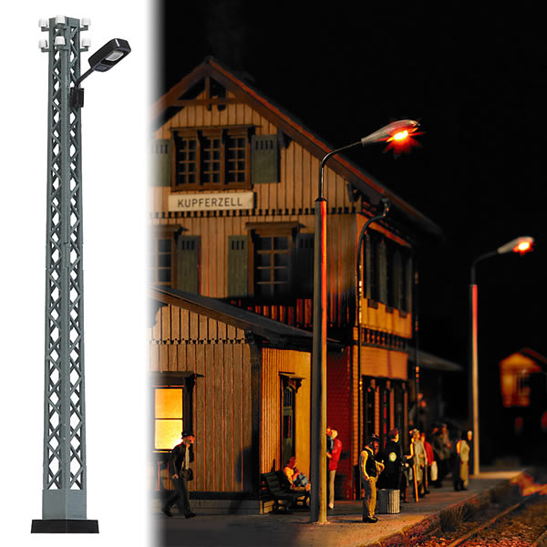 Busch 4130 HO Scale Lattice-Mast Industrial Lamp -- Rectangular Light Housing