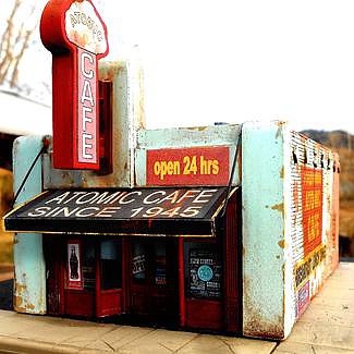 Downtown Deco 1067 HO Scale The Atomic Cafe -- Cast-Hydrocal Kit