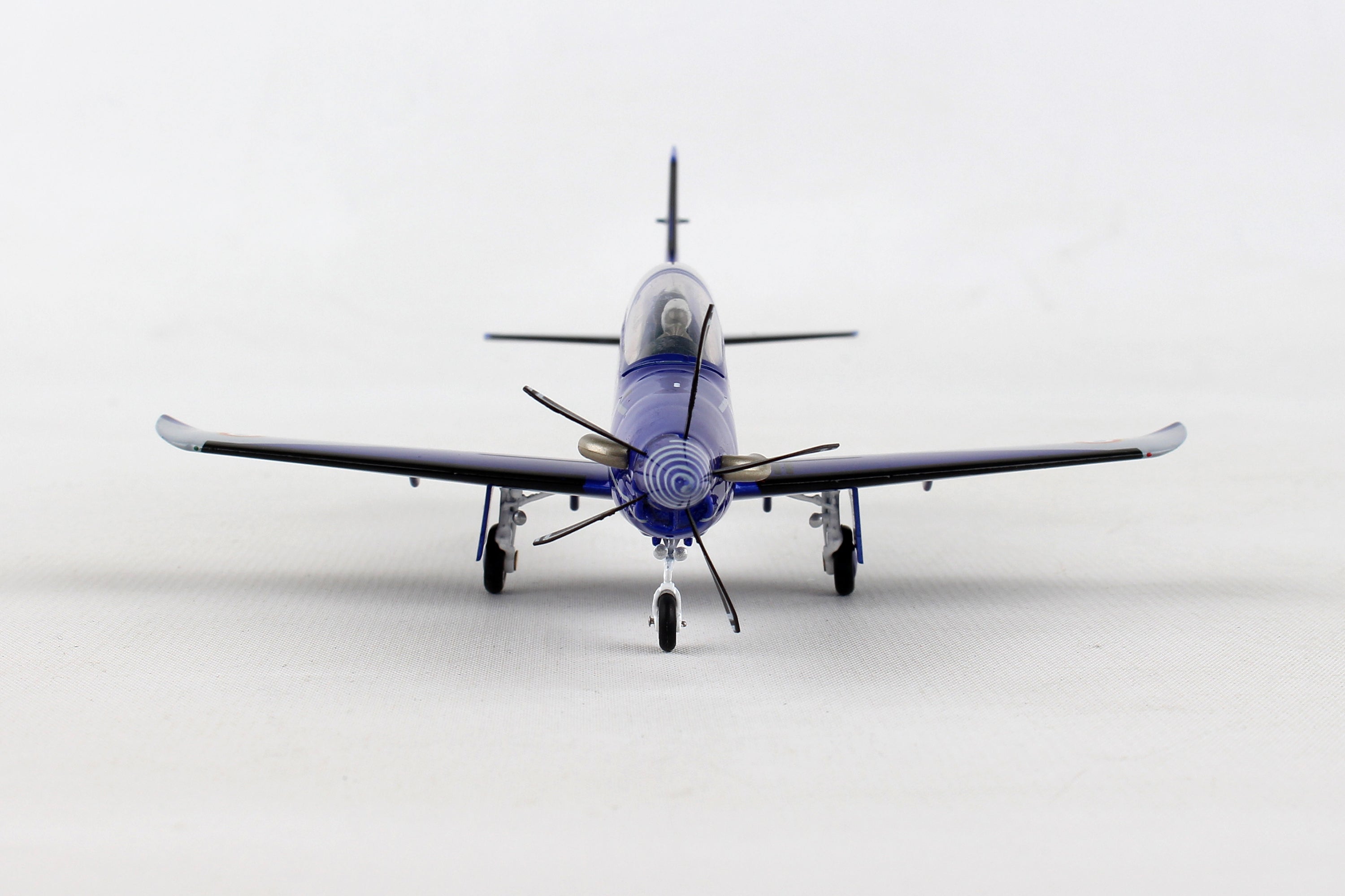 Herpa Wings 1/72 HE580335 Herpa French Air Force Pc-21 1/72 (**)