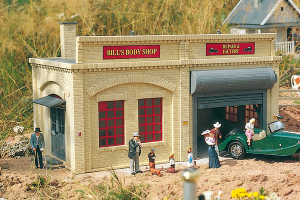 PIKO 62208 G Scale Bills Body Shop Kit