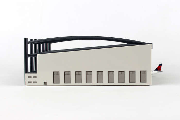 Herpa Wings HE519762 Hangar 1/500