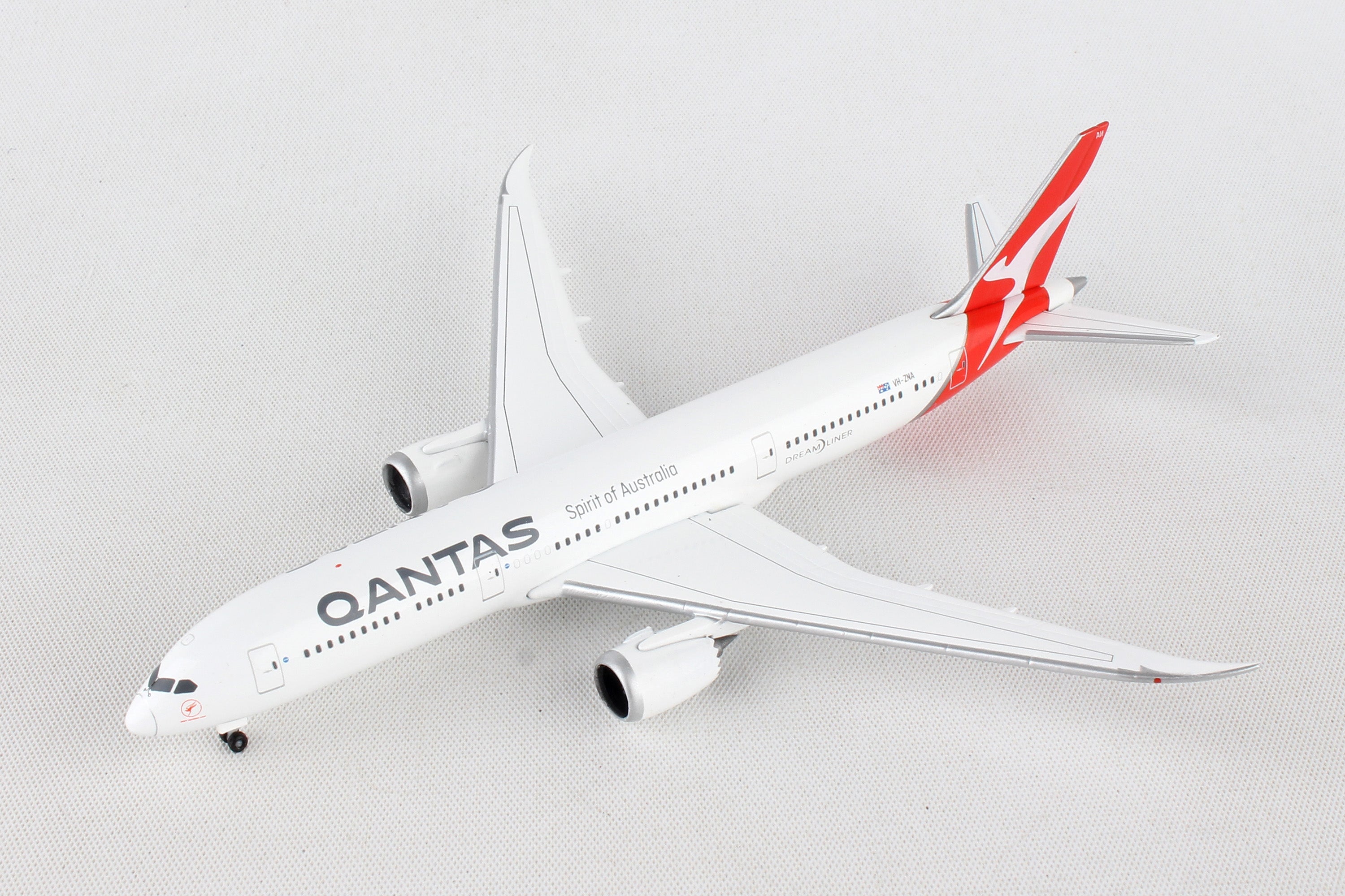 Herpa Wings HE530545 Qantas 787-9 1/500 New Livery