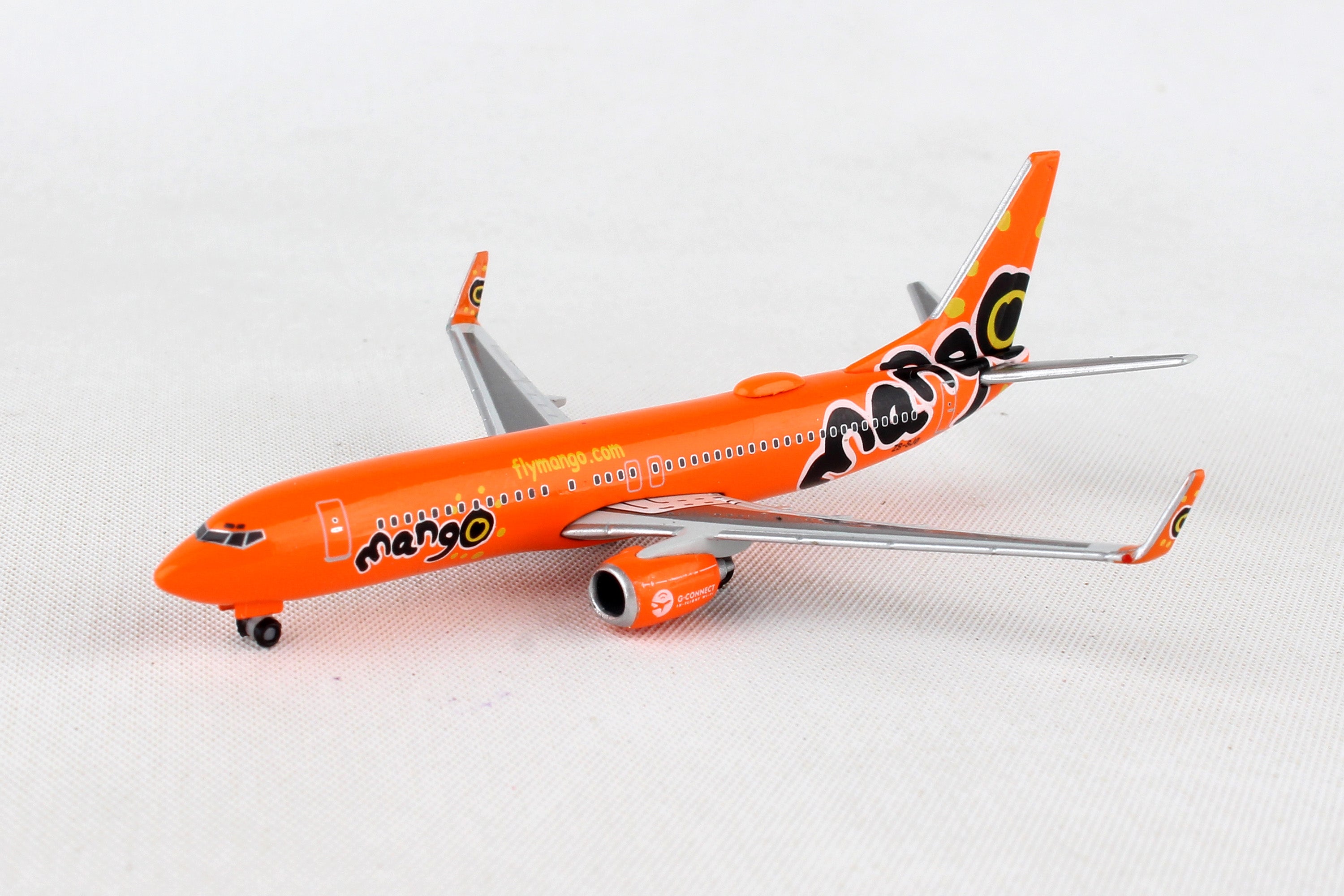 Herpa Wings HE531351 Mango 737-800 1/500