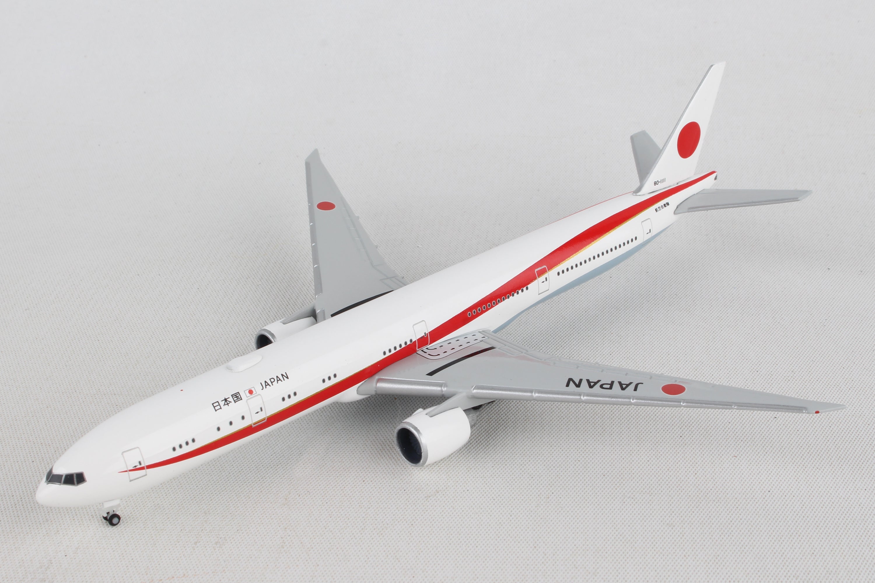 Herpa Wings HE532778 Jasdf 777-300Er 1/500