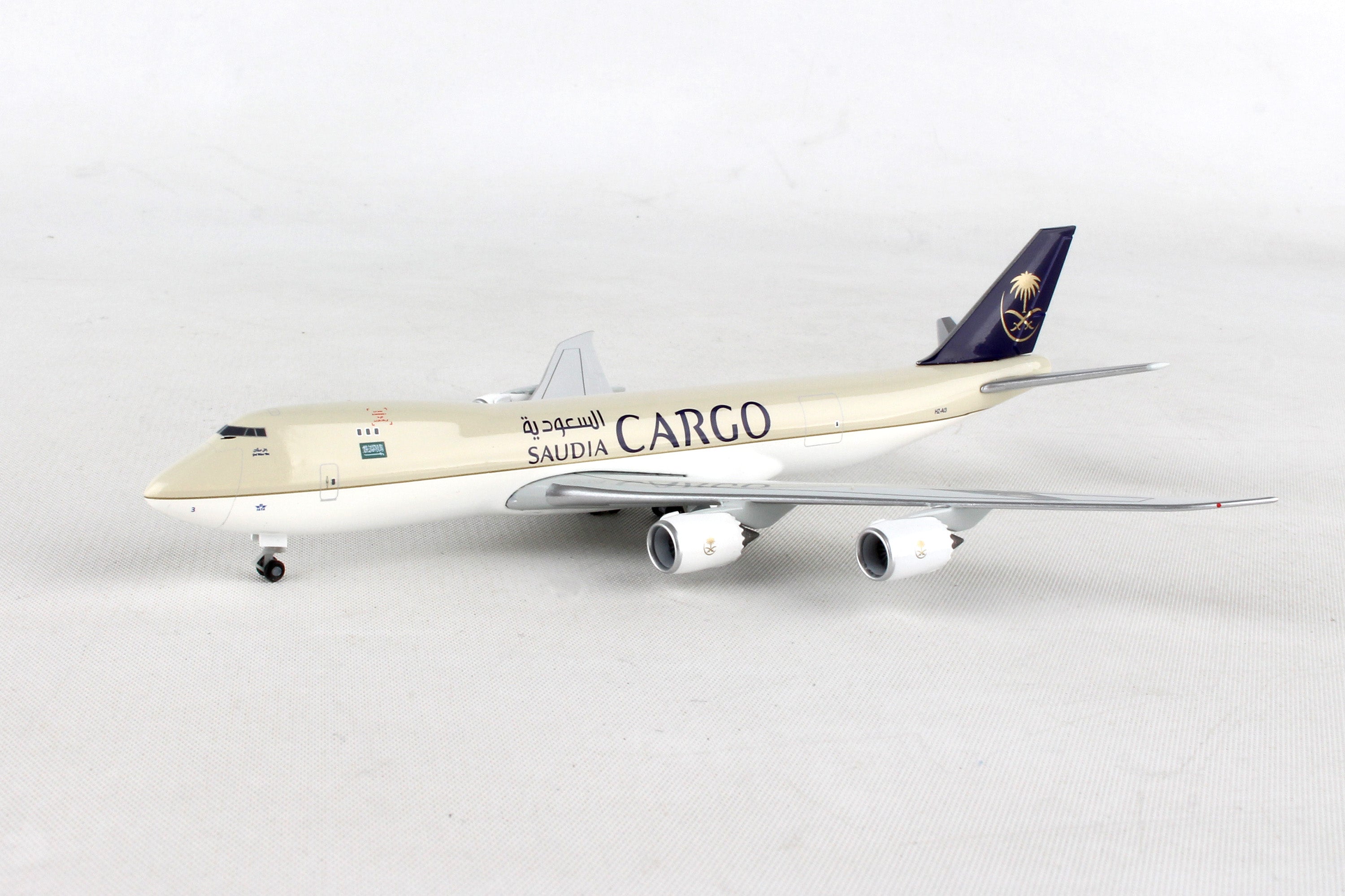 Herpa Wings HE532891 Saudi Cargo 747-8F 1/500