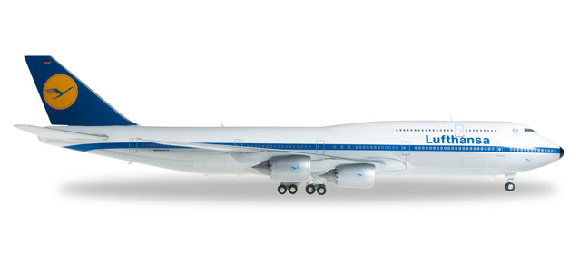 Herpa Wings HE557221 Lufthansa 747-8 1/200 Retro Livery