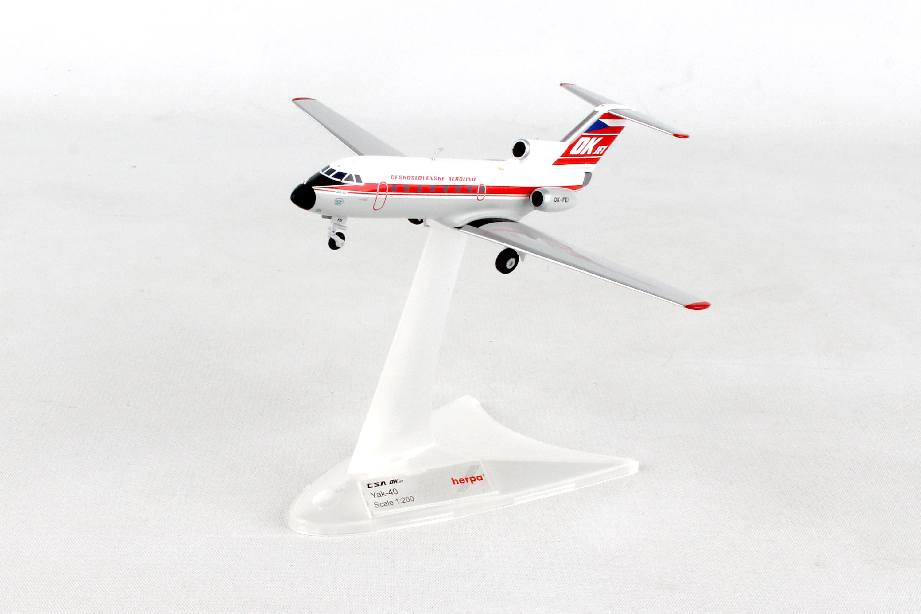 Herpa Wings HE559348 Csa Yak40 1/200 Ok Jet