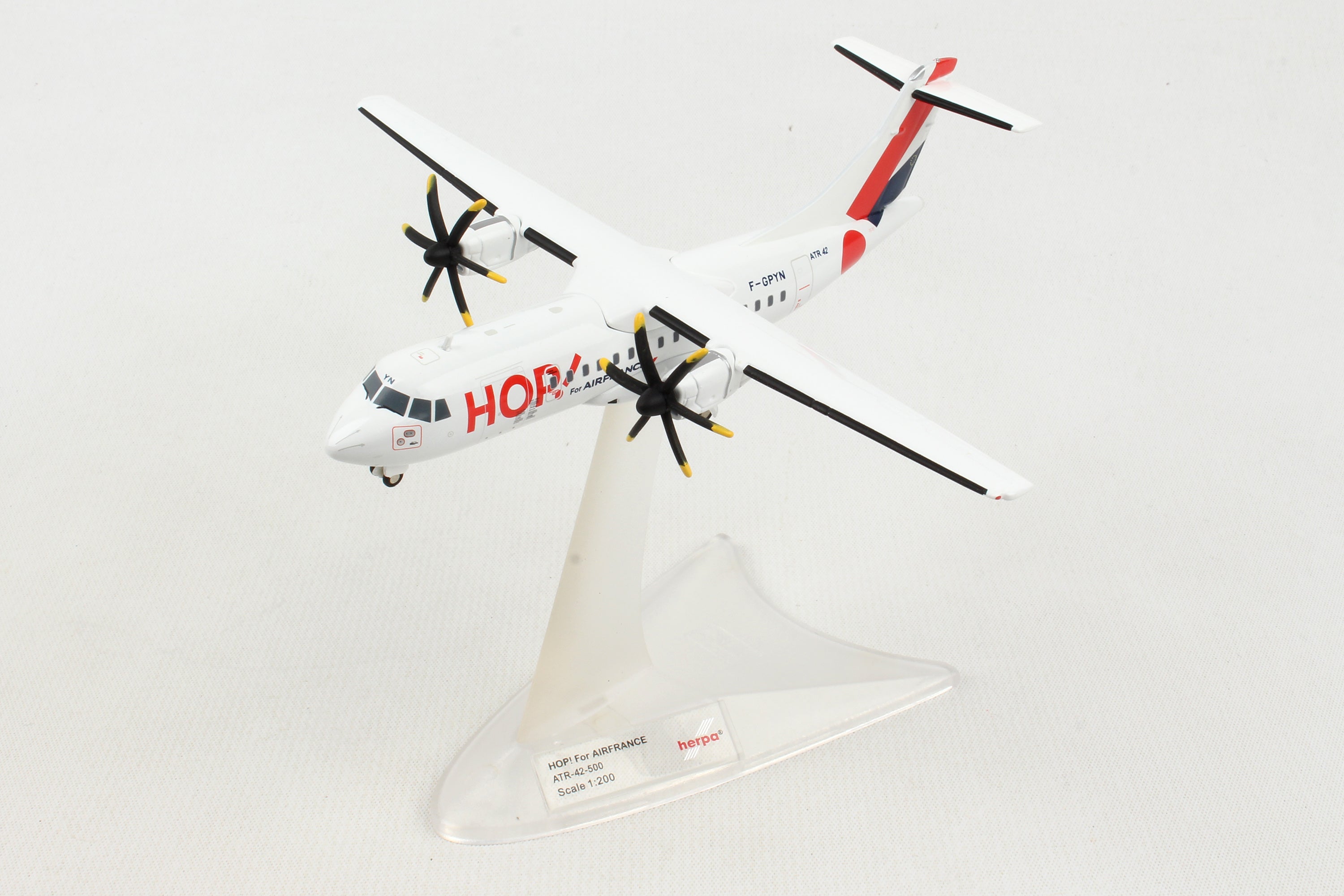 Herpa Wings HE559409 Hop! Atr42-500 1/200