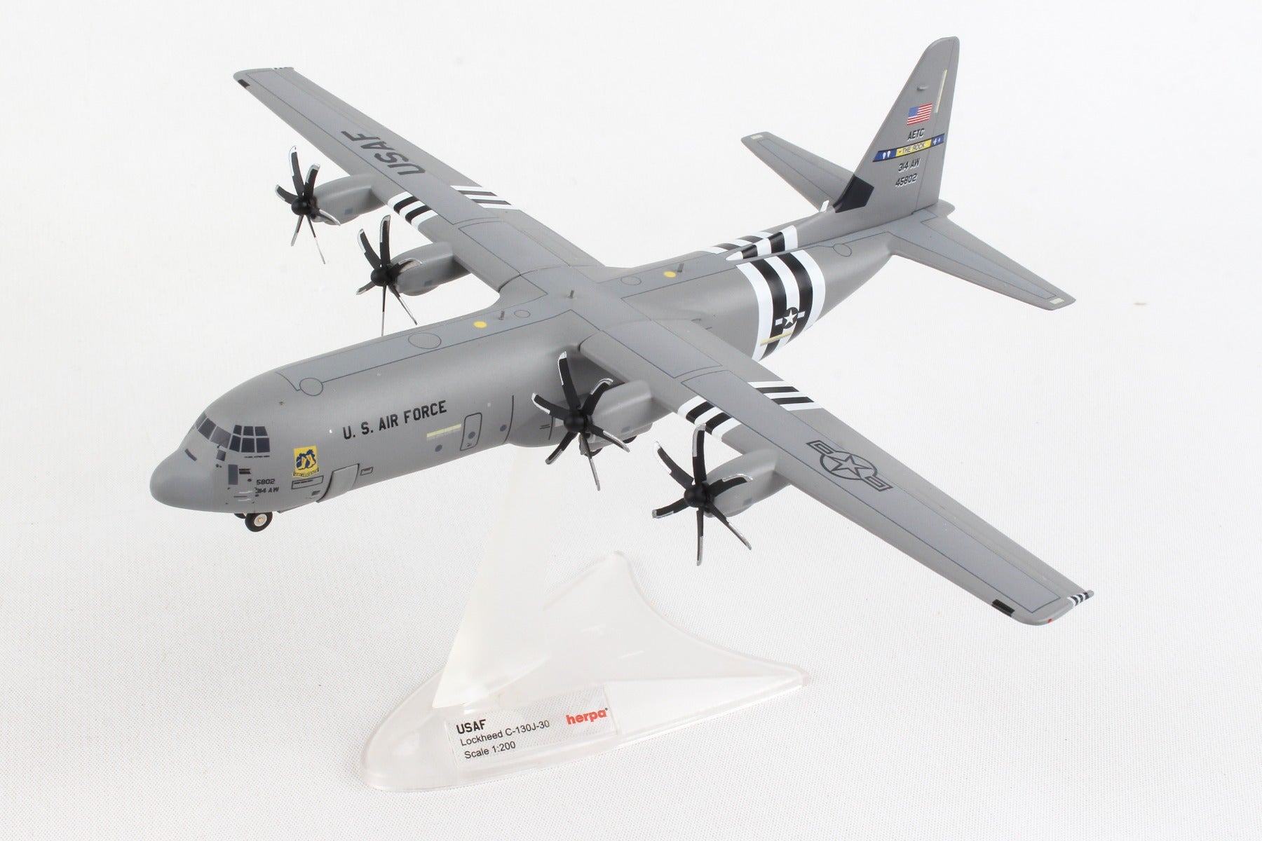 Herpa Wings HE570541 Usaf C-130-J-30 1/200 62Nd As D-Day Heritage