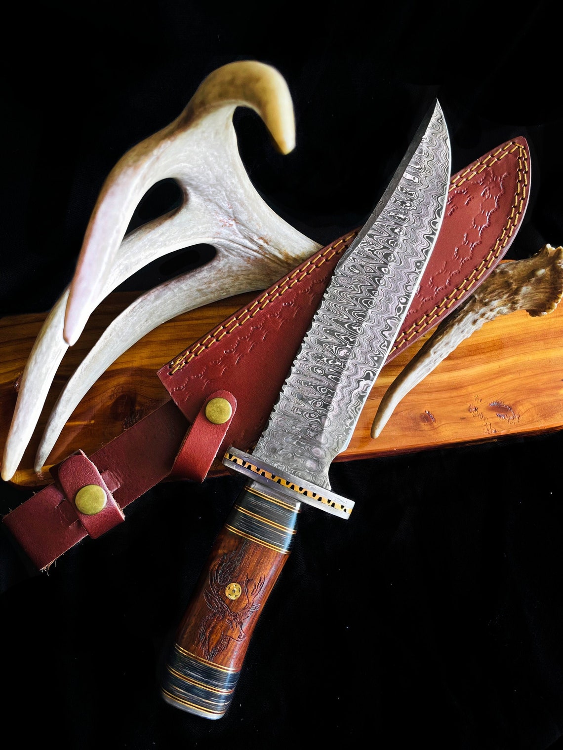 Custom Handmade Damascus Steel Hunting Bowie Knife