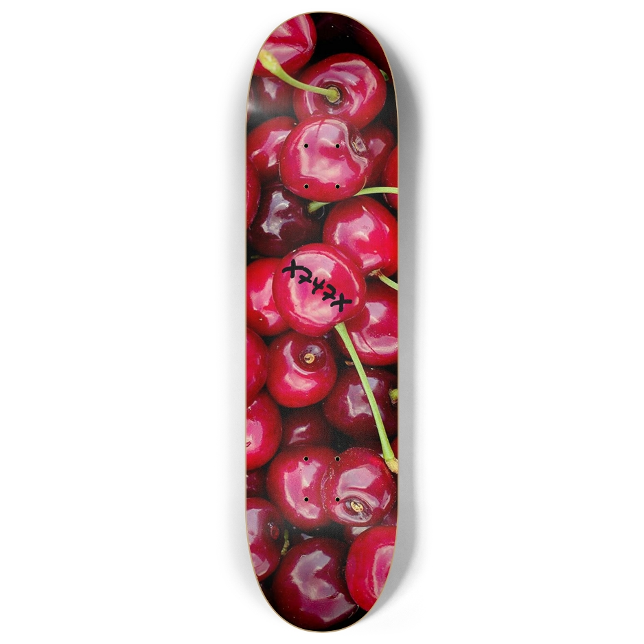 X747X BLACK CHERRY (GLOW IN THE DARK)