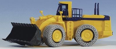 Kibri 11454 HO Scale European Construction Equipment -- Komatsu Wheel Loader WA800-2 - Kit