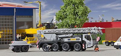 Kibri 13037 HO Scale Construction Equipment -- Liebherr LTM 1050/4 with Weight Trailer