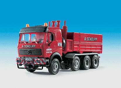 Kibri 13513 HO Scale Mercedes-Benz 4-Axle Heavy-Duty Tractor - Kit -- Kahl (green, red, German Lettering)