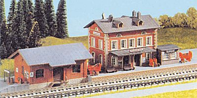Kibri 37396 N Scale Rauenstein Station w/Freight House - Kit (Plastic)