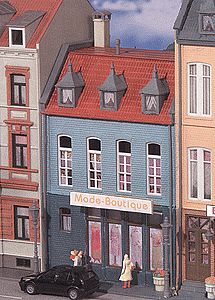Kibri 38394 HO Scale Stadthaus Boutique in Dusseldorf -- 3-1/2 x 3-1/2 x 6-1/8" 9 x 9 x 15.5cm