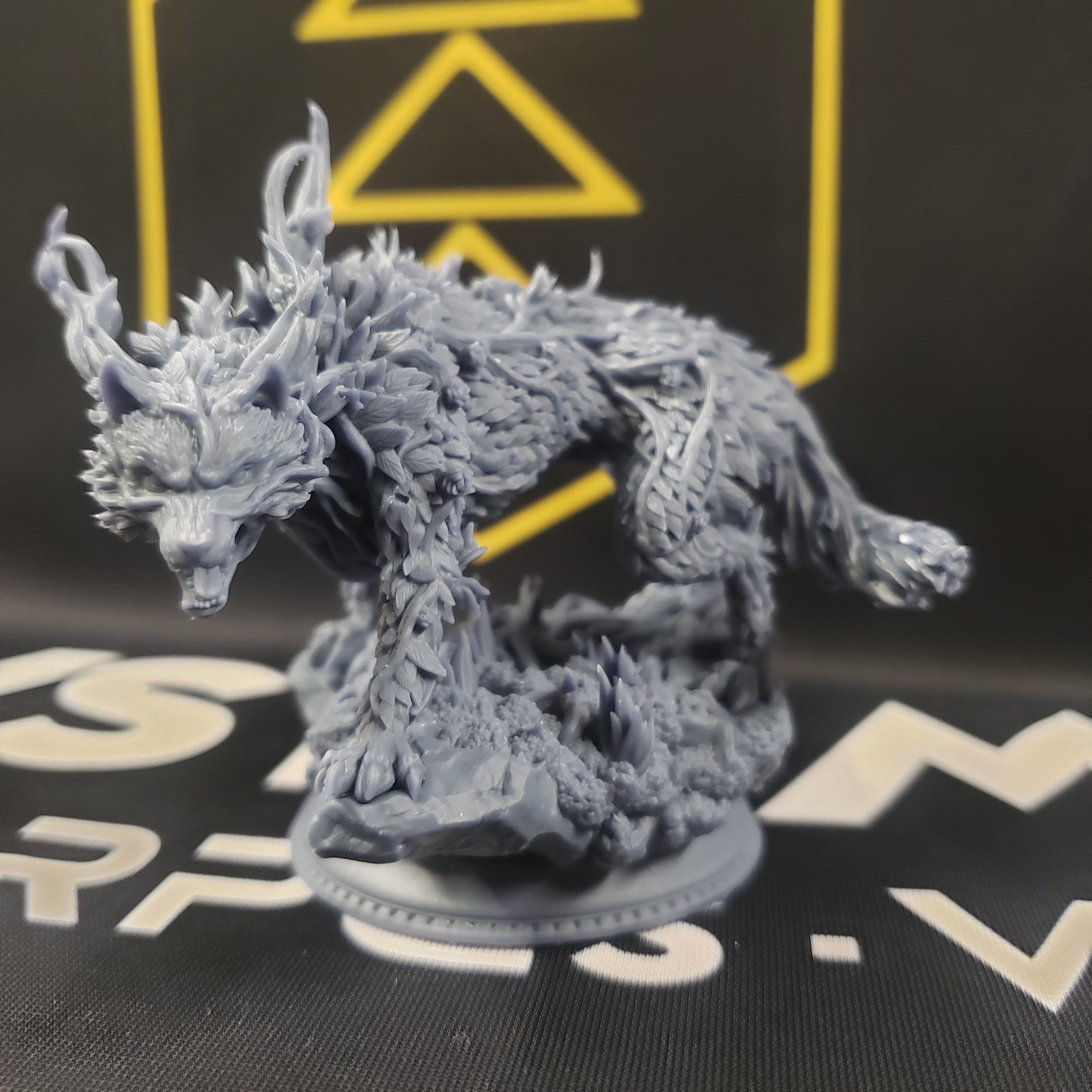 Faenror the Fey Touched (Direwolf)