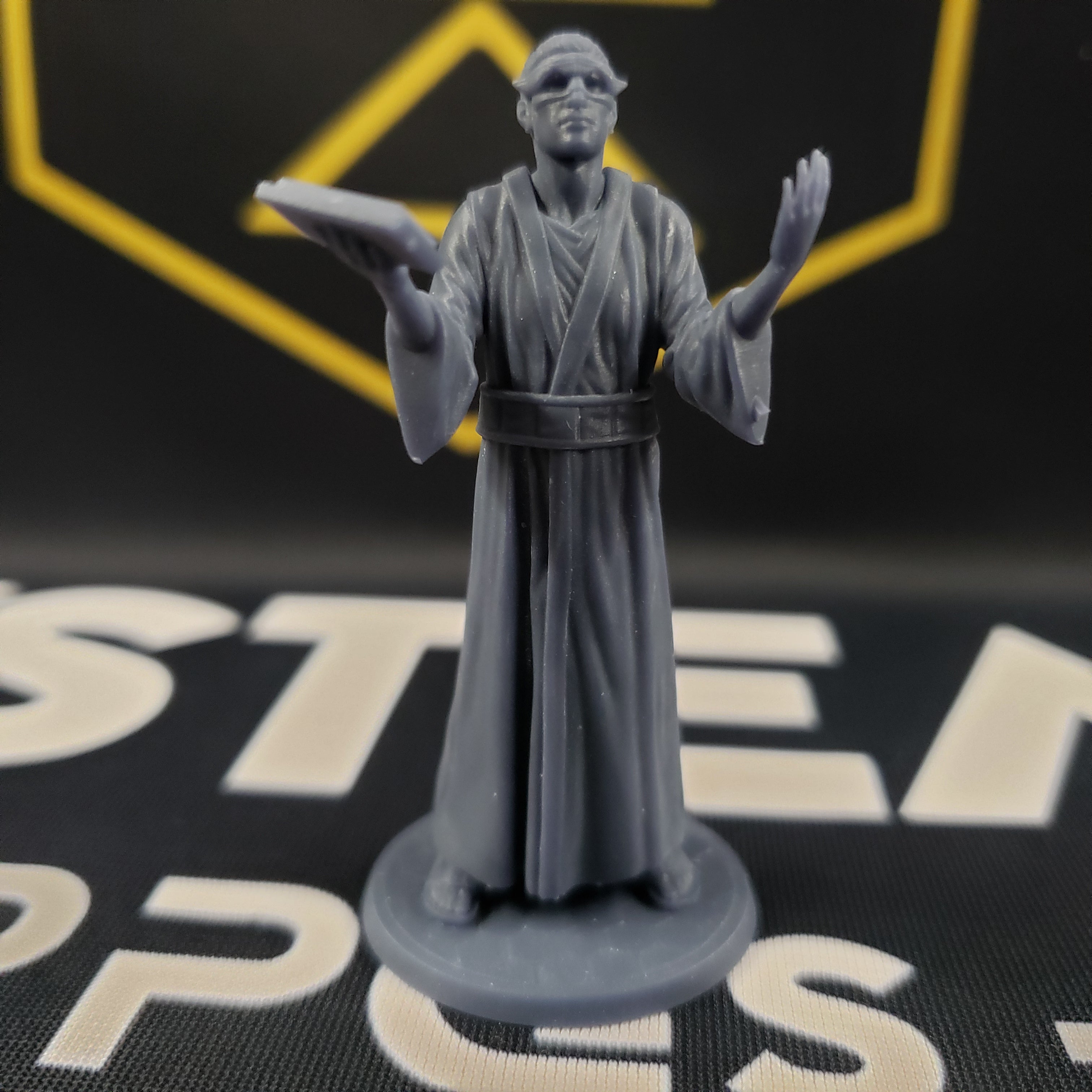 Arkham Compatible Investigator: The Dreamer (Luke Robinson)