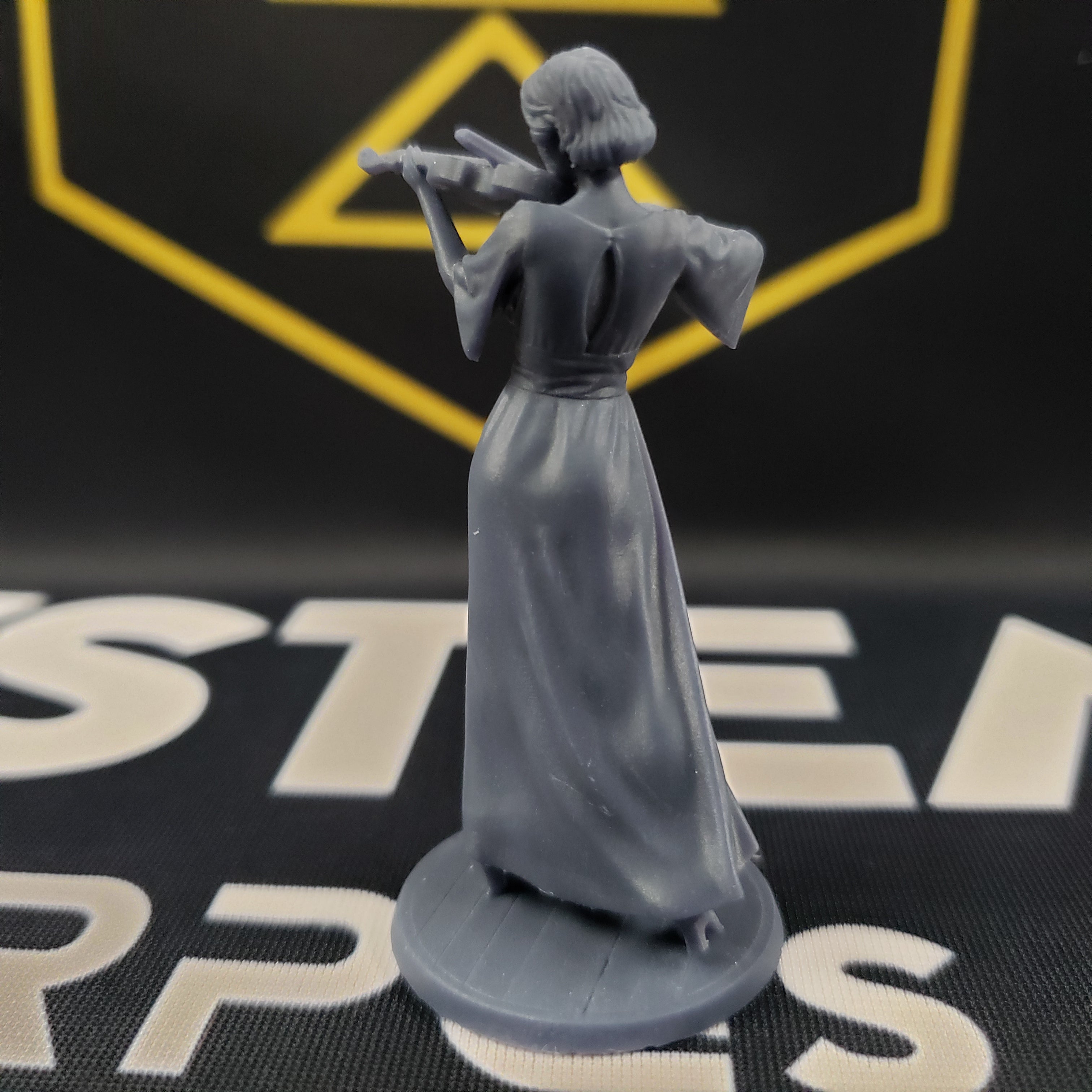 Arkham Compatible Investigator: The Violinist (Patrice Hathaway)