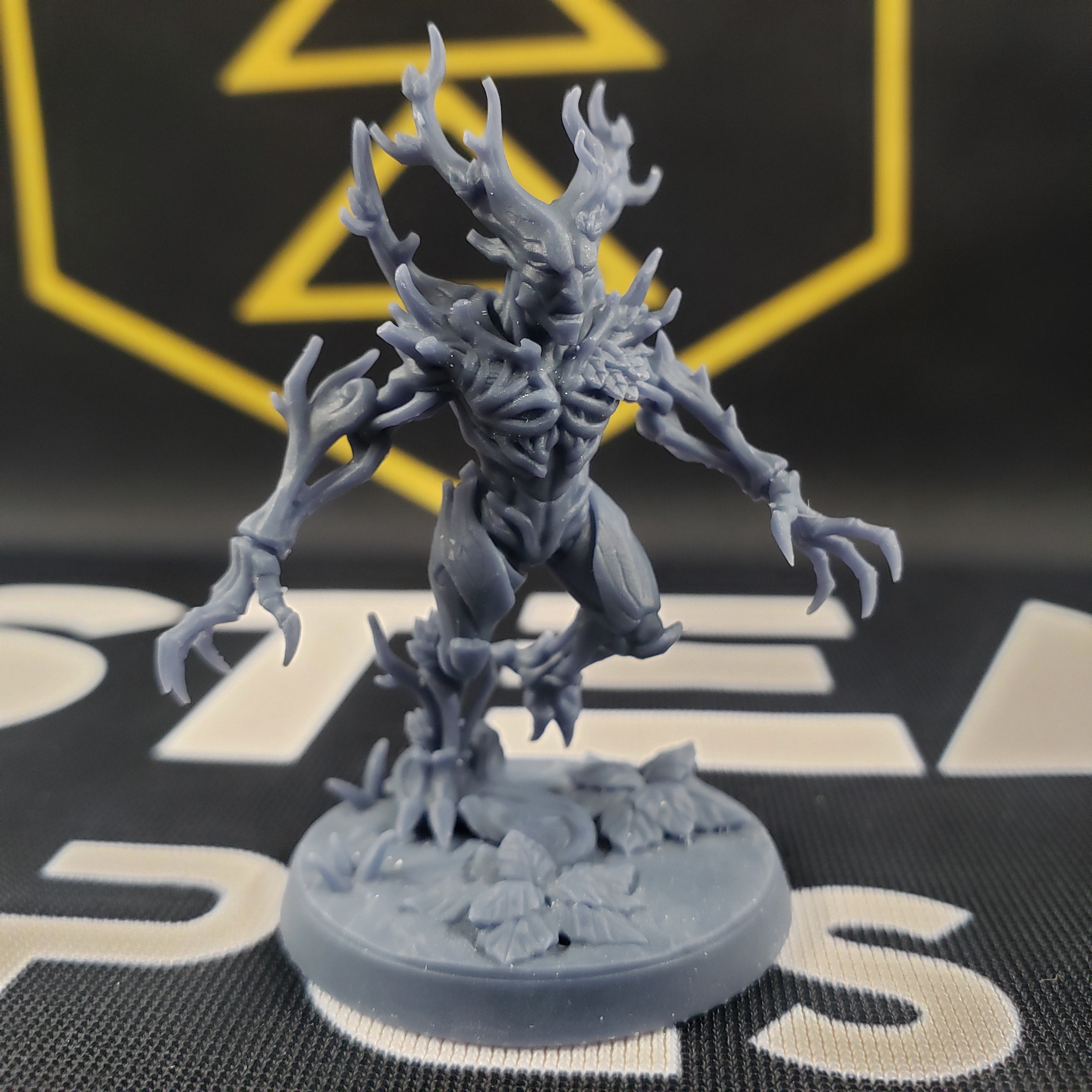 Barkwraith Spriggan: Sculpt E (Male Treefolk Warrior)