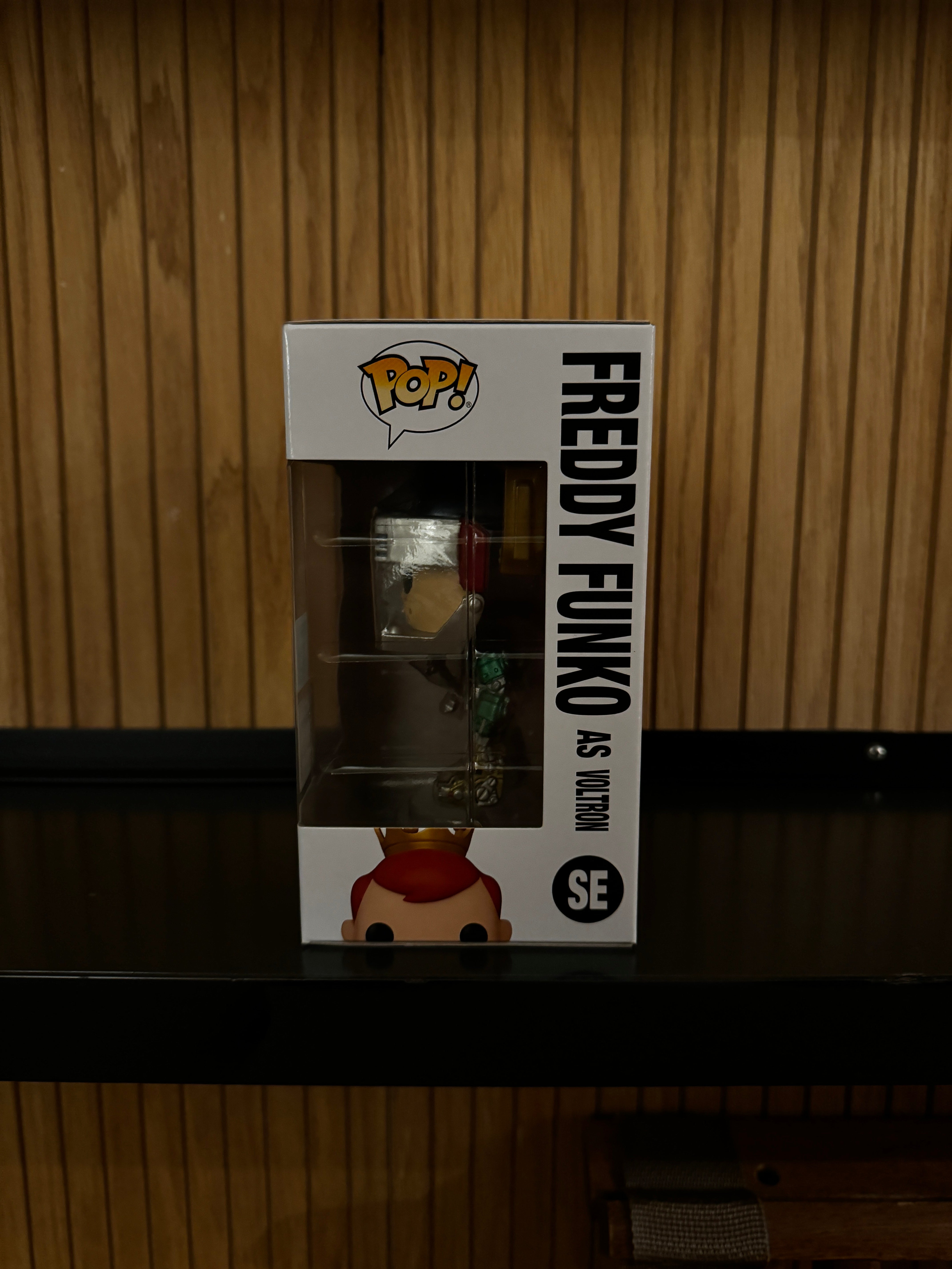 Funko Fundays Experience 2025: Pop! Originals Freddy Funko as Voltron (Metallic) LE2000