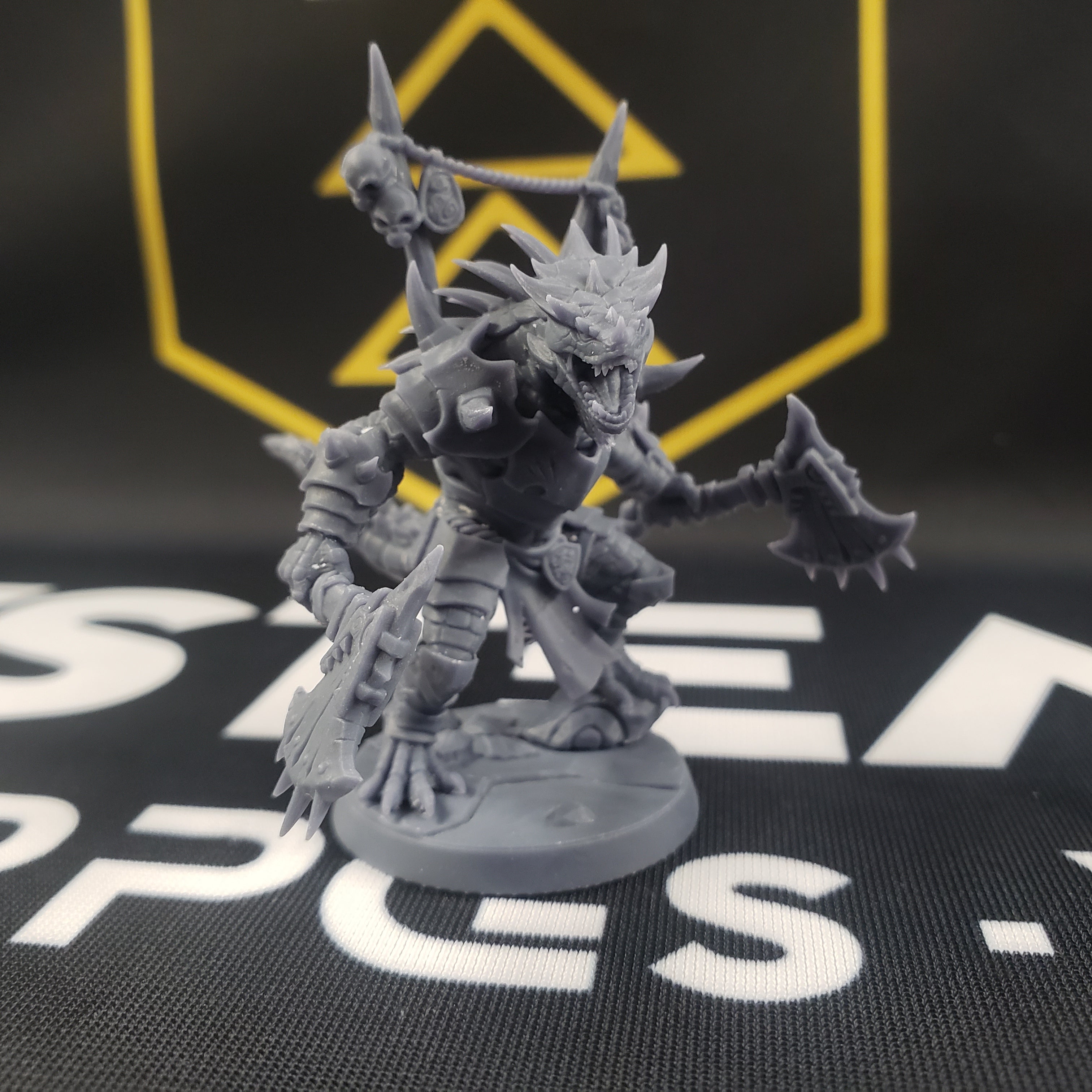 Zarrkan Bloodjaw (Male Lizardfolk Warlord)