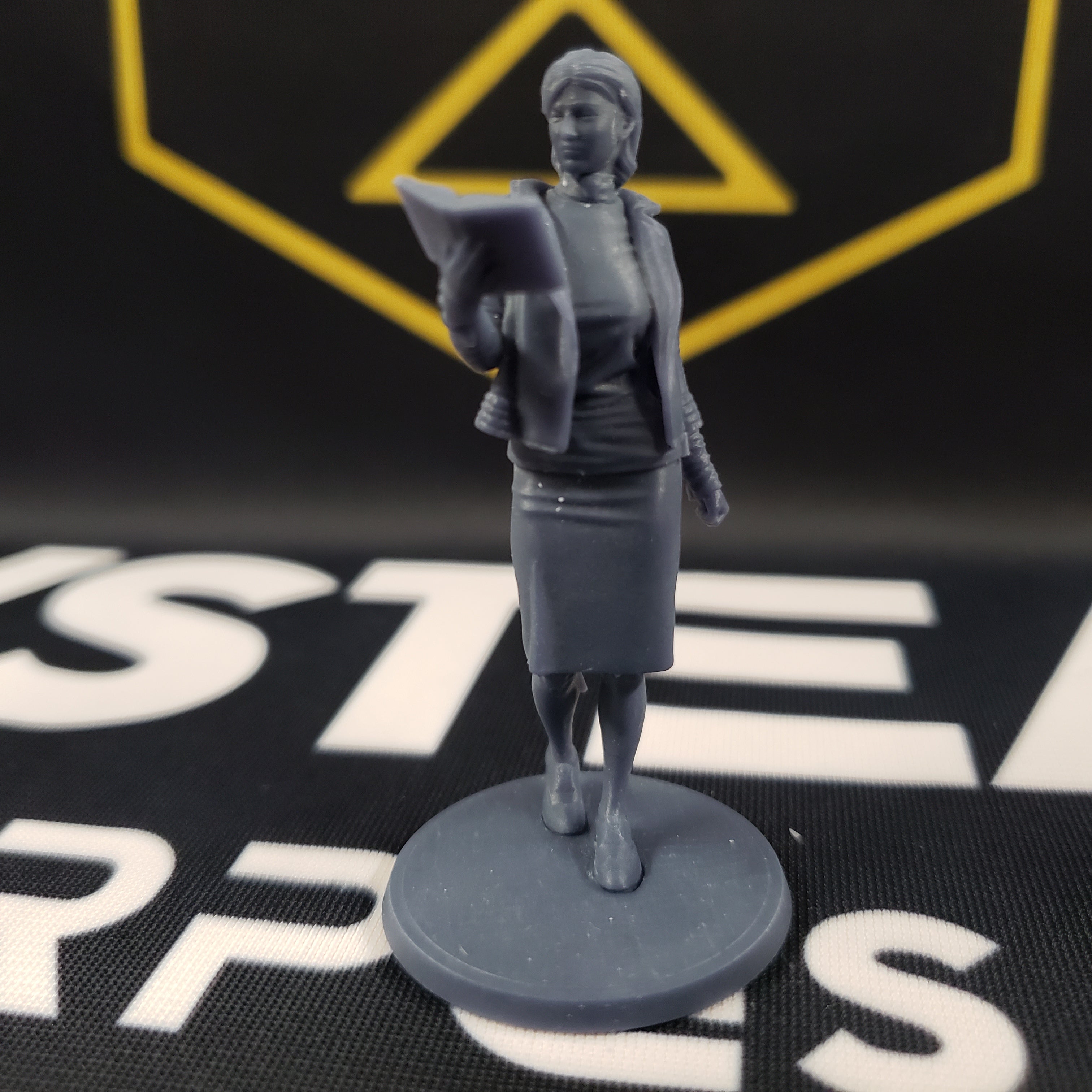 Arkham Compatible Investigator: The Student (Amanda Sharpe)