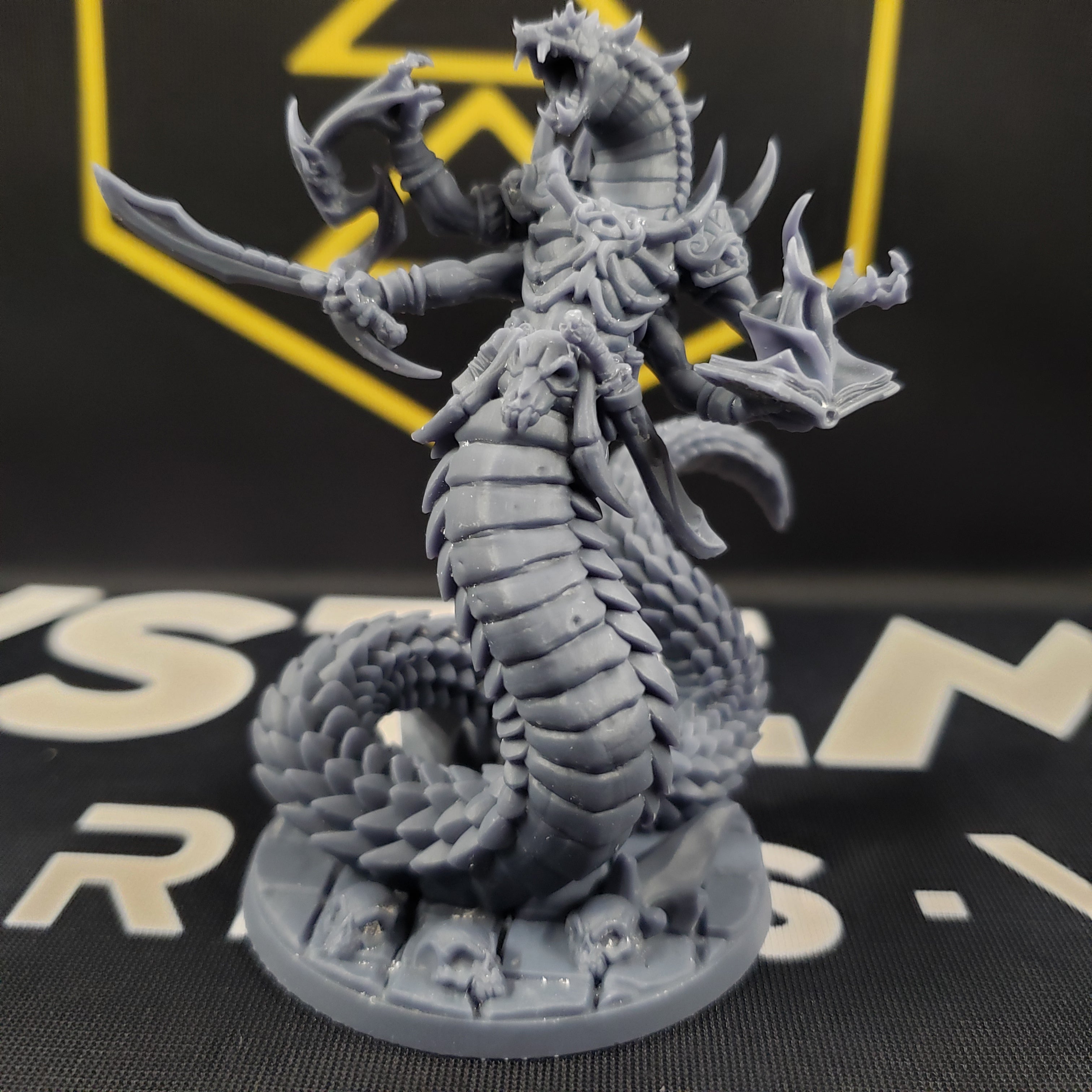 Nargskerak Darkscale (Goliath Yuan-ti Necromancer)