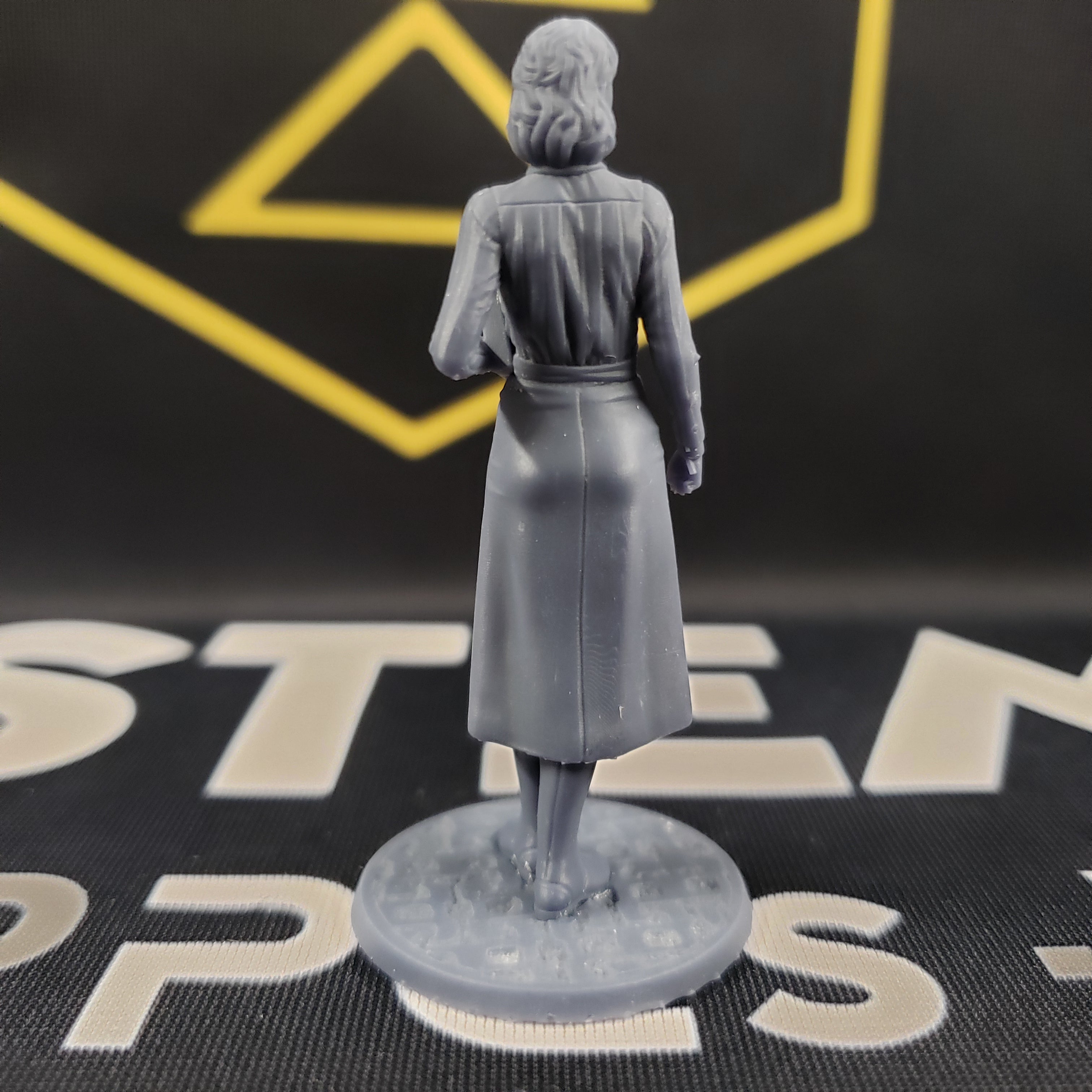 Arkham Compatible Investigator: The Psychologist (Carolyn Fern)