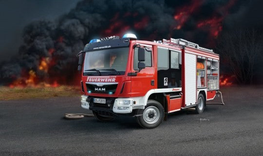 Revell 7452 1/24 MAN TGM/Schlingmann HFL20 Varus 4x4 Fire Engine Truck