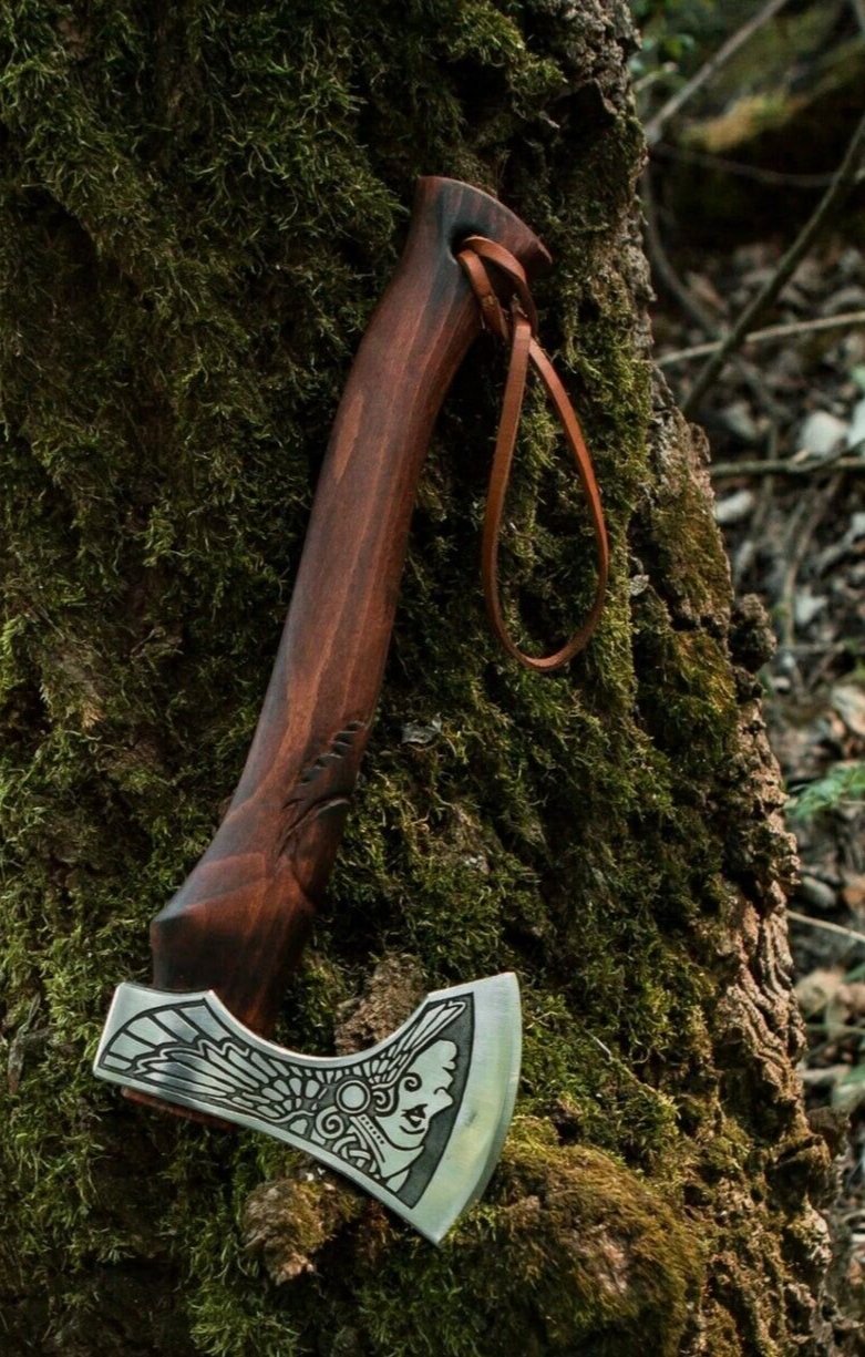 Norse Battle Axe – Valkyrie's Edge