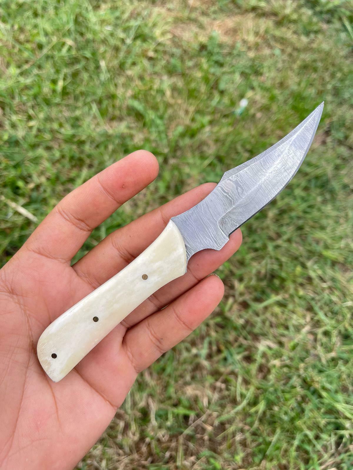 Custom Handmade Damascus Skinner Knife