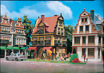 Vollmer 43840 HO Scale Jewelery Shop -- 3-3/8 x 3-3/8 x 4-7/8" 8.5 x 8.5 x 12.5cm
