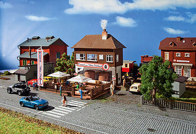 Vollmer 45611 HO Scale The Old Signal Box Brewery -- Kit - 5-7/8 x 5-1/2 x 5-3/8" 15 x 14 x 13.6cm