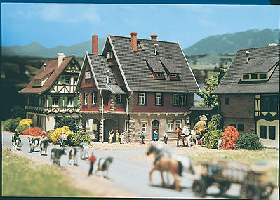 Vollmer 47732 N Scale Two-Story Parson's House -- 3-7/8 x 2-5/8" 9.8 x 6.8cm