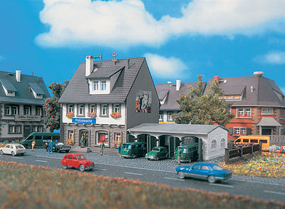 Vollmer 47776 N Scale Police Station w/3-Stall Garage