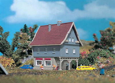 Vollmer 49553 Z Scale Cottage -- 2 x 1-1/2 x 2-1/8" 5 x 3.8 x 5.3cm