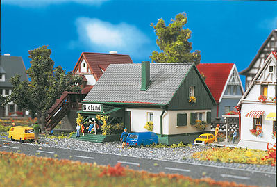 Vollmer 49571 Z Scale House with Shop -- 2-7/8 x 3 x 1-7/8" 7.2 x 7.7 x 4.7cm
