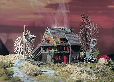 Vollmer 49679 Z Scale Haunted Mansion -- 3-3/32 x 2 x 2-21/64" 7.7 x 5 x 5.8cm