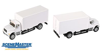 Walthers SceneMaster 949-11290 HO Scale International(R) 4900 Single-Axle Box Van - Assembled -- White Cab & Box