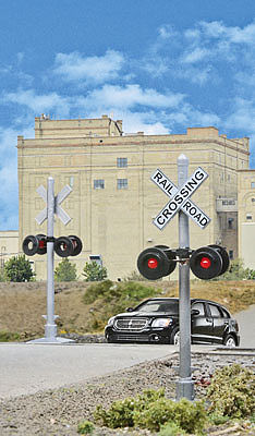 Walthers SceneMaster 949-4333 HO Scale Crossing Flashers -- 2 Working Signals