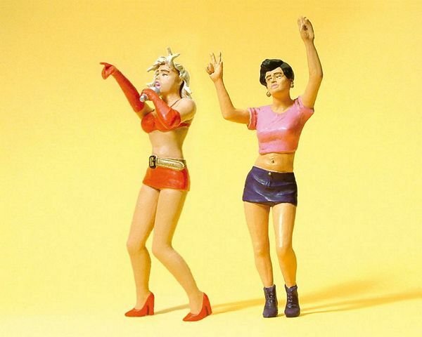 Preiser 45147 G Scale Sports & Recreation -- Pop Star w/Fan pkg(2)