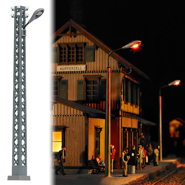 Busch 4131 HO Scale Lattice-Mast Industrial Lamp -- With Teardrop Light Housing