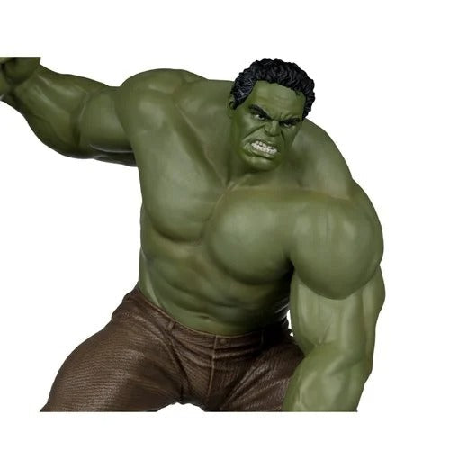 Marvel Rivals Spider-Man: Brand New Day Hulk 1:6 Scale Posed Figure with Scene and Comic